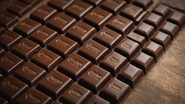 Découvrez les tablettes de chocolat artisanales de chocolaterie origines